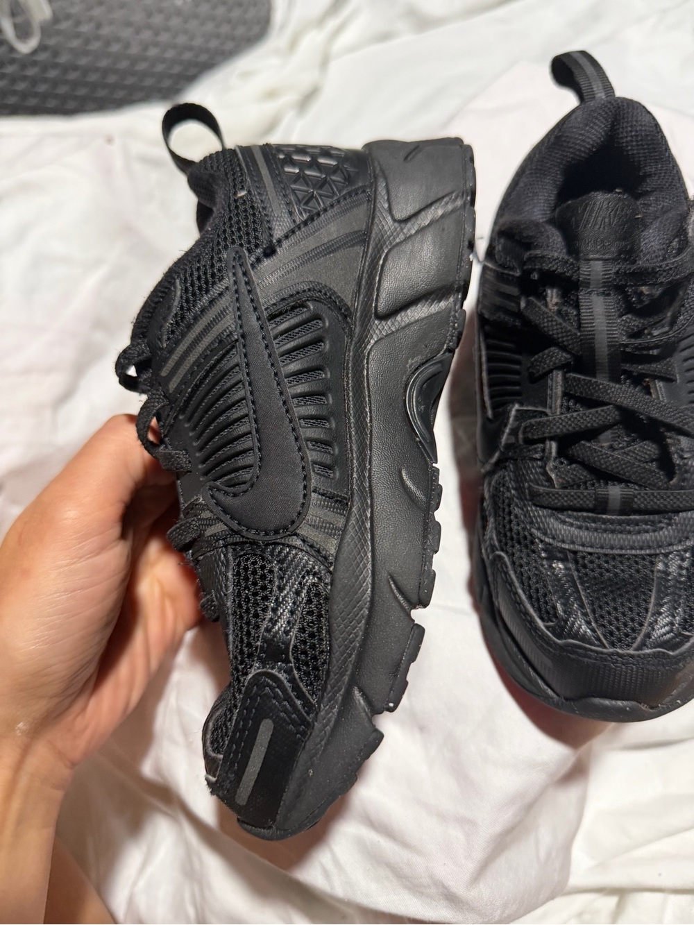 Nike Kids Black Mesh & Synthetic Sneaker